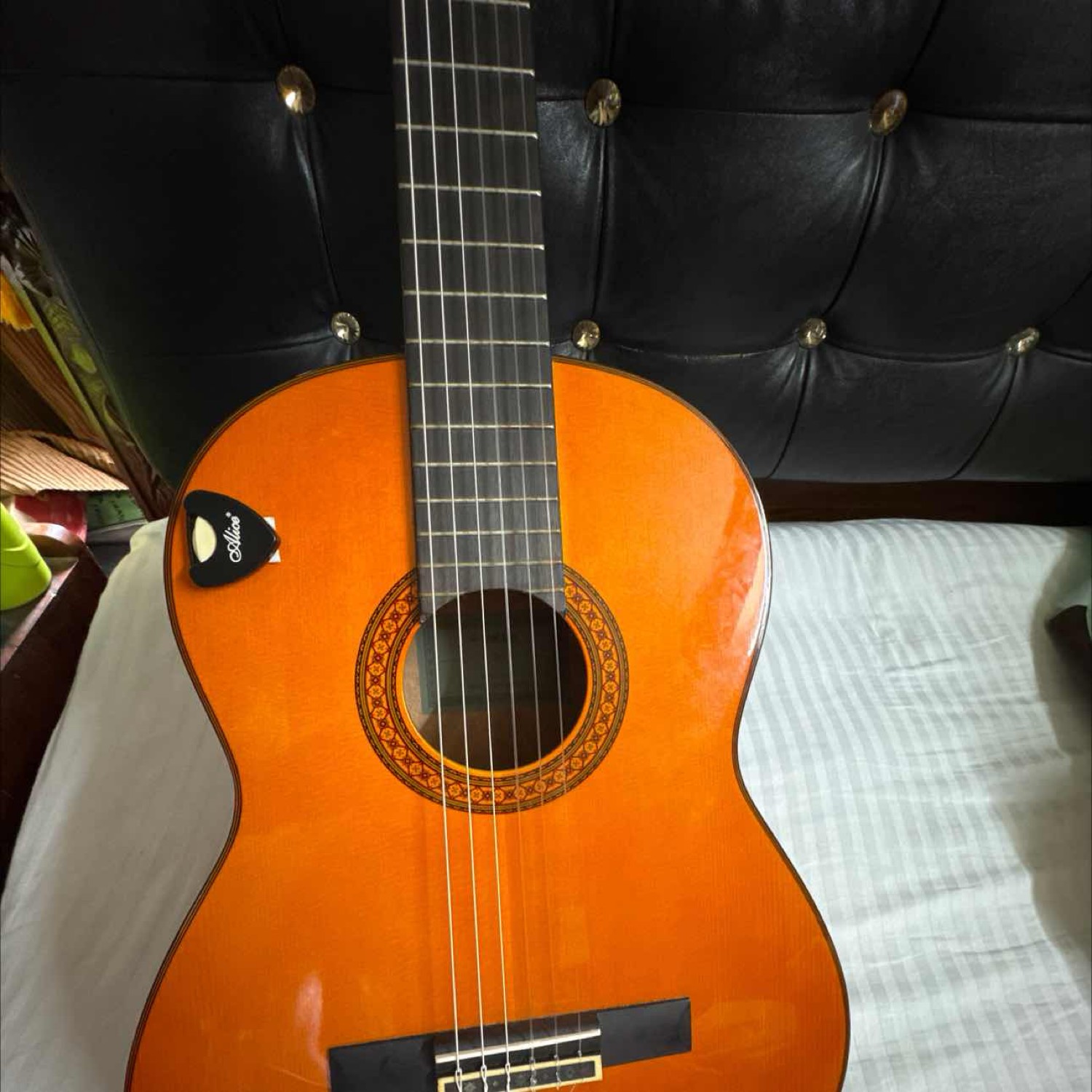 Buy Used 'YAMAHA C80 CLASSICAL GUITAR' Online | Bajaao Used Gear