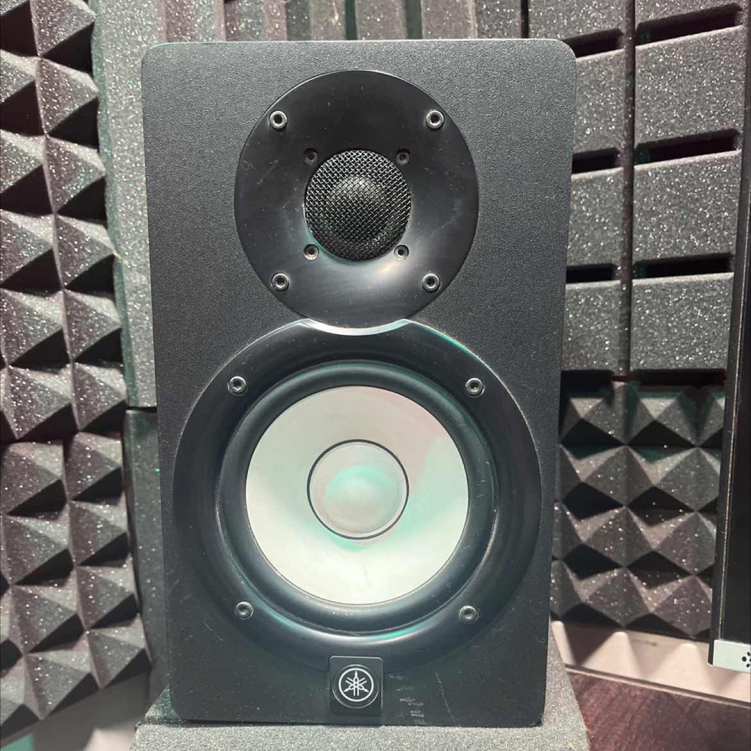 Buy Used 'Yamaha HS5 studio monitors (Pair)' Online