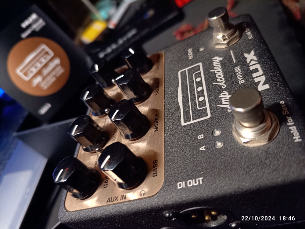 【ほぼ新品】NUX Amp Academy NUX Amp Academy Stomp Box Modeler and IR Loader Pedal | zZounds