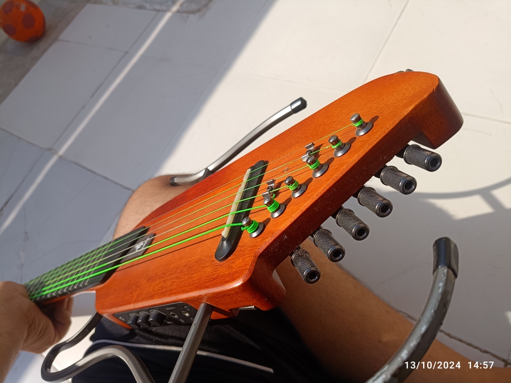 Buy Used 'Donner HUSH I Silent Guitar' Online | Bajaao Used Gear